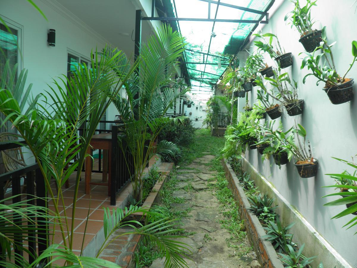 White Boutique Hotel And Residences Sihanoukville Exterior foto