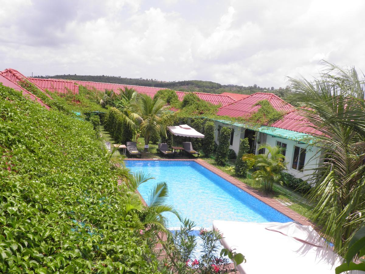 White Boutique Hotel And Residences Sihanoukville Exterior foto